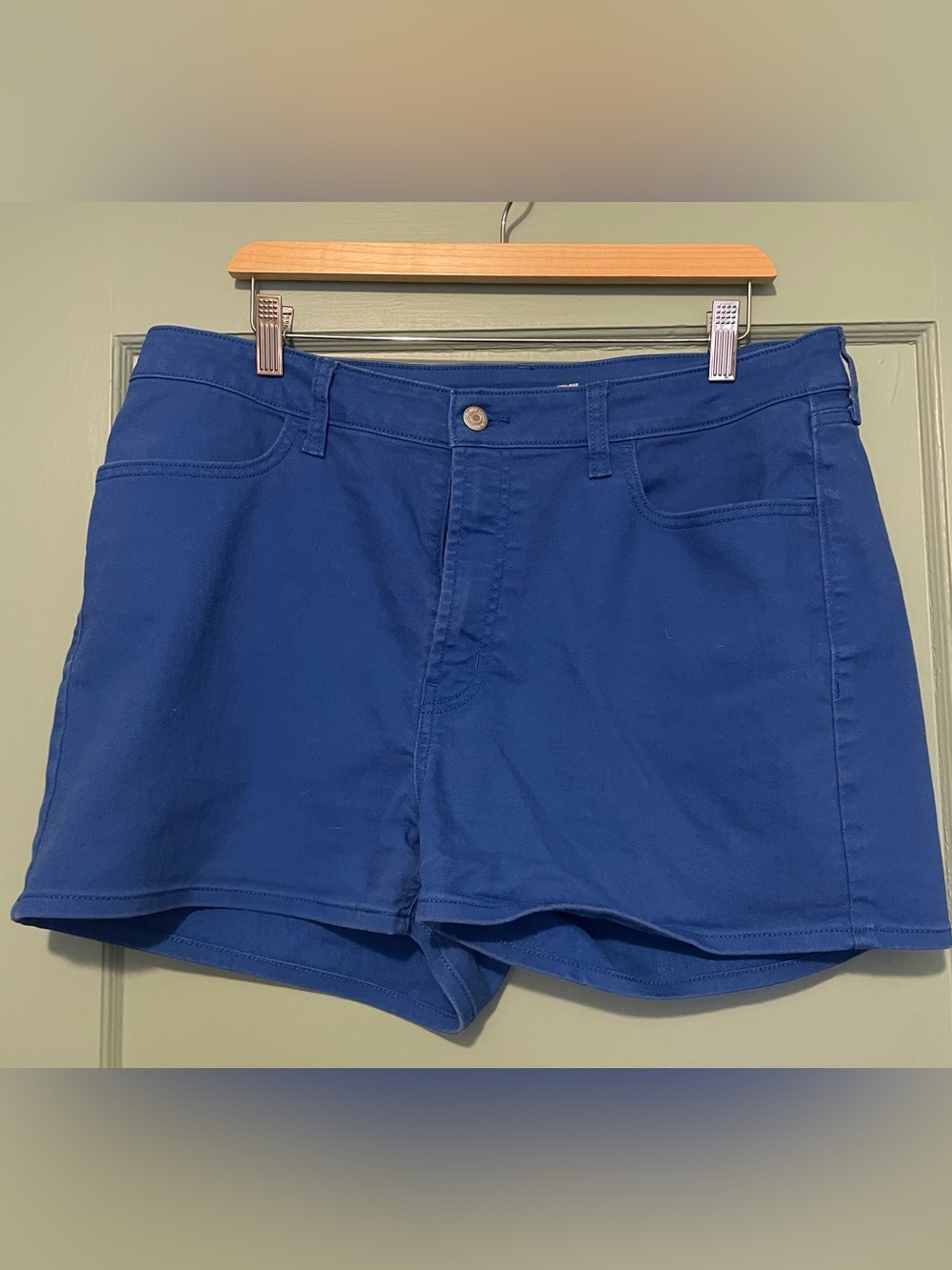 Old Navy sapphire Blue High-Rise Shorts size 16